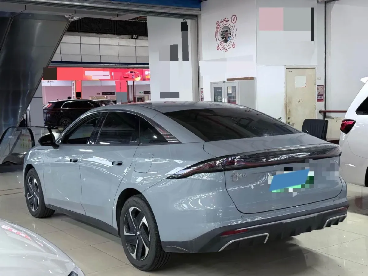 2024 Geely Galaxy L6 1.5T 163HP L4 3DHT PHEV,autocango,china used car exporter,china ev exporter,chinese used car exporter,chinese used ev exporter