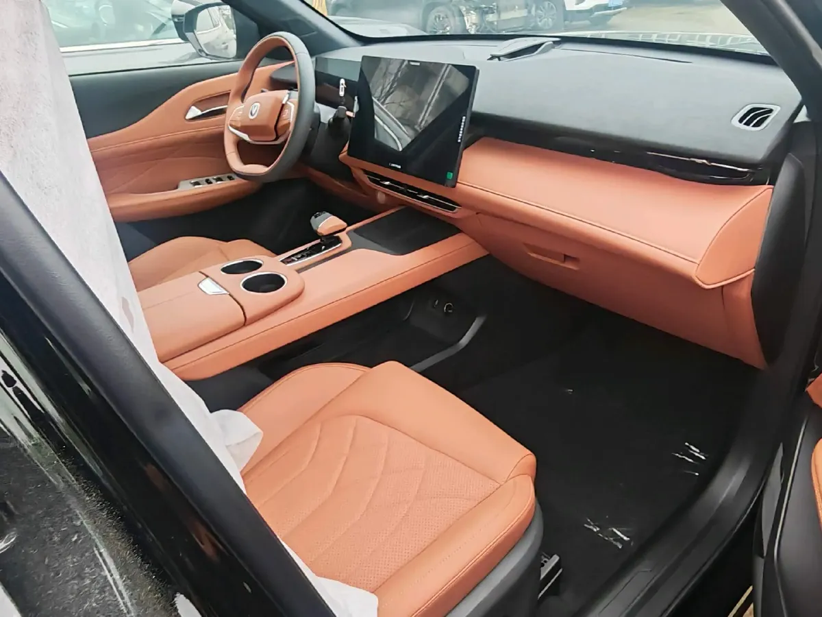 2025 ChangAn UNI-Z 1.5L 98HP L4 E-CVT PHEV,autocango,china used car exporter,china ev exporter,chinese used car exporter,chinese used ev exporter