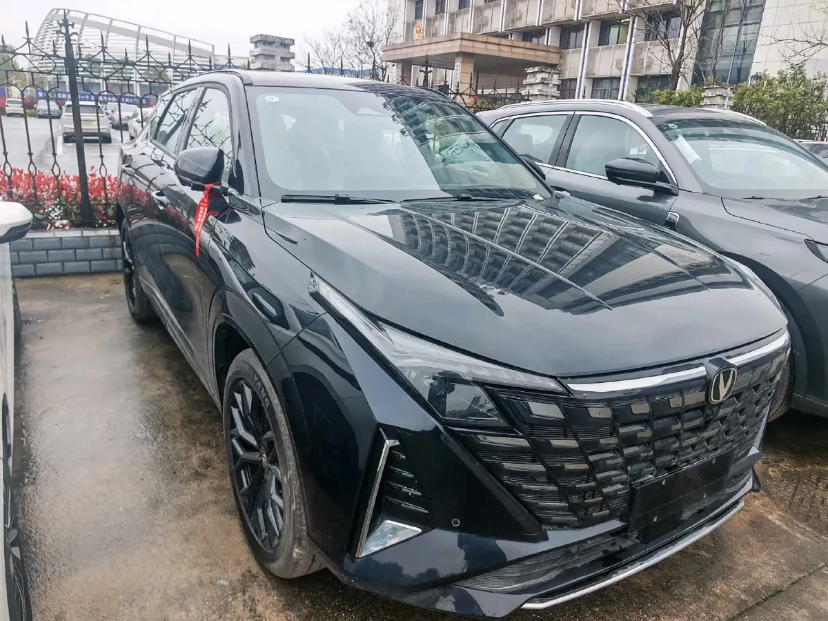 2025 ChangAn UNI-Z 1.5L 98HP L4 E-CVT PHEV,autocango,china used car exporter,china ev exporter,chinese used car exporter,chinese used ev exporter