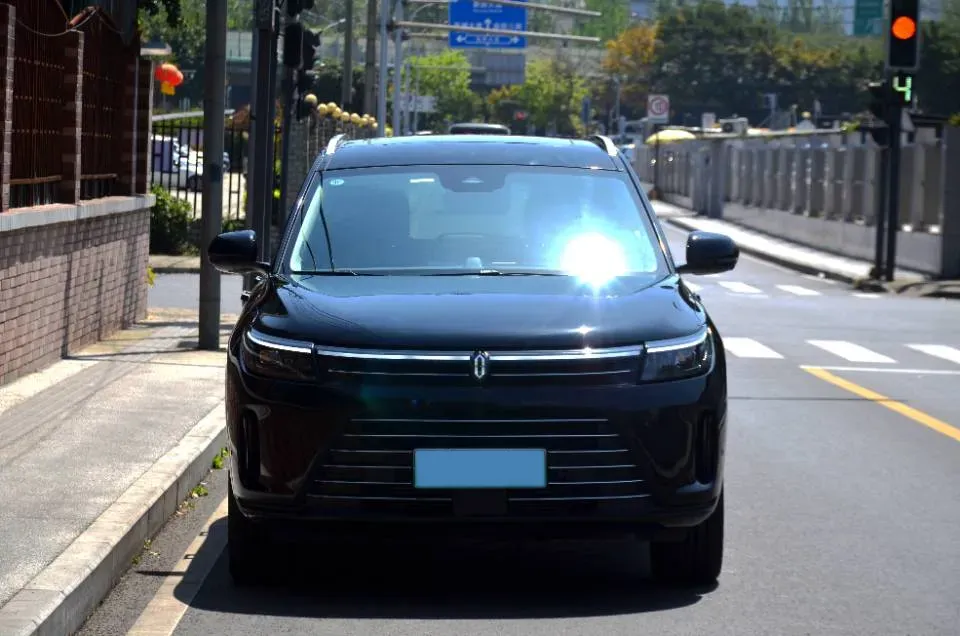 2024 AITO AITO M7 1.5T 152HP L4 REEV 40KWH,autocango,china used car exporter,china ev exporter,chinese used car exporter,chinese used ev exporter