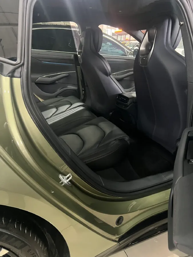 2024 MI SU7 BEV 73.6KWH,autocango,china used car exporter,china ev exporter,chinese used car exporter,chinese used ev exporter