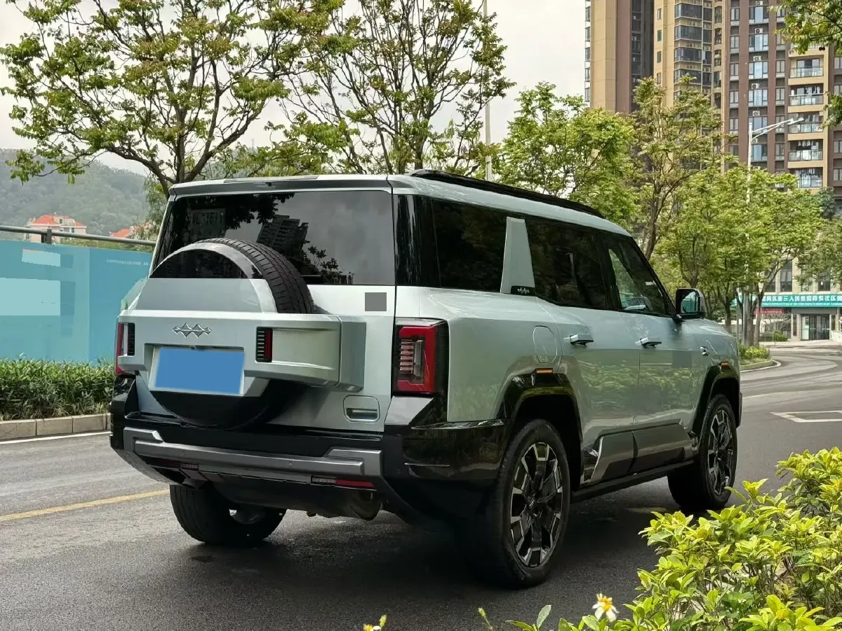 2025 FangChengBao Bao 8 2.0T 245HP L4 E-CVT PHEV 36.8KWH,autocango,china used car exporter,china ev exporter,chinese used car exporter,chinese used ev exporter