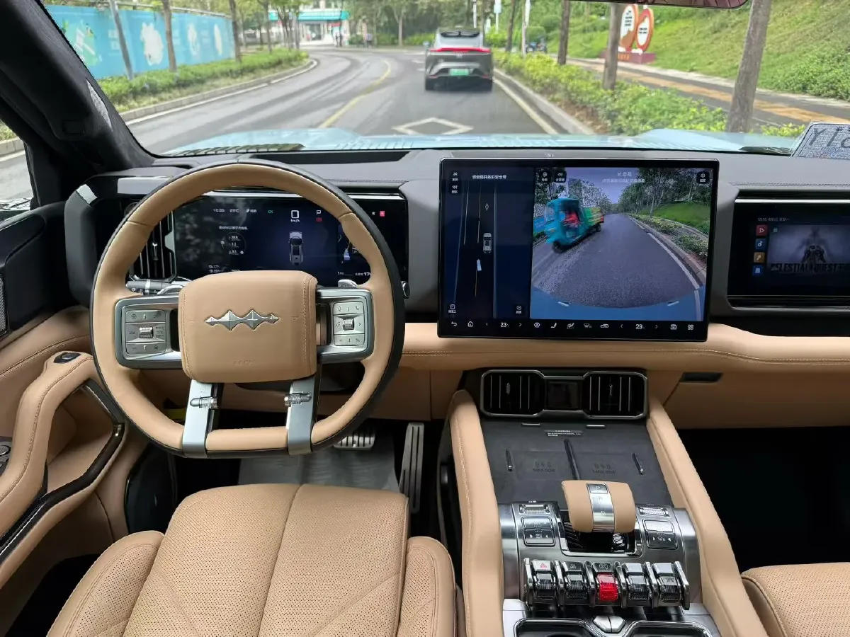 2025 FangChengBao Bao 8 2.0T 245HP L4 E-CVT PHEV 36.8KWH,autocango,china used car exporter,china ev exporter,chinese used car exporter,chinese used ev exporter