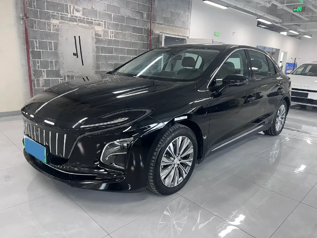 2024 HongQi E-QM5 BEV 72KWH,autocango,china used car exporter,china ev exporter,chinese used car exporter,chinese used ev exporter