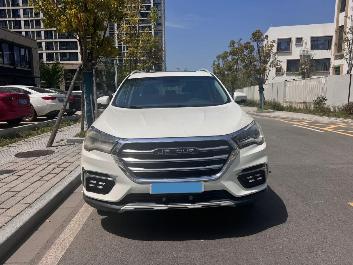 2019 Jetour X90 1.5T 156HP L4 6MT,autocango,china used car exporter,china ev exporter,chinese used car exporter,chinese used ev exporter