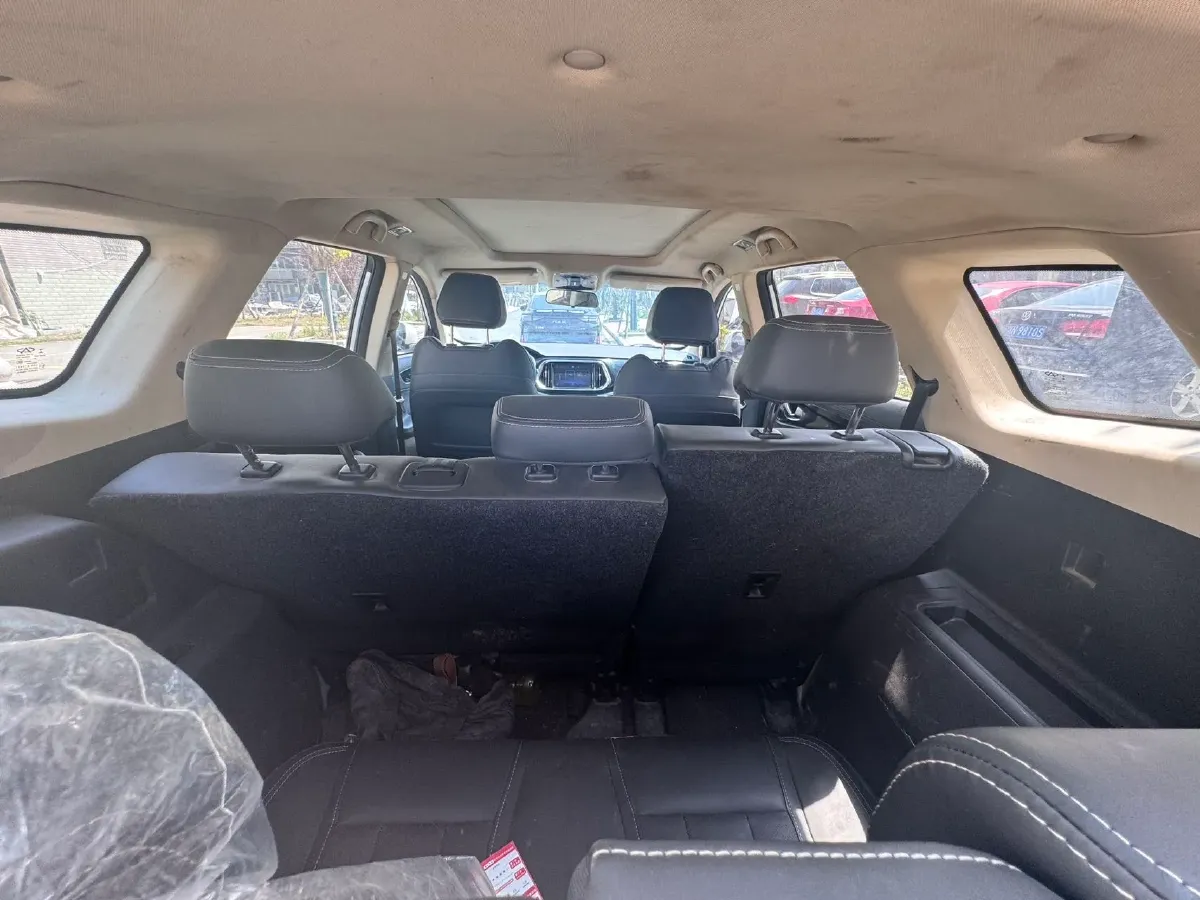 2019 Jetour X90 1.5T 156HP L4 6MT,autocango,china used car exporter,china ev exporter,chinese used car exporter,chinese used ev exporter