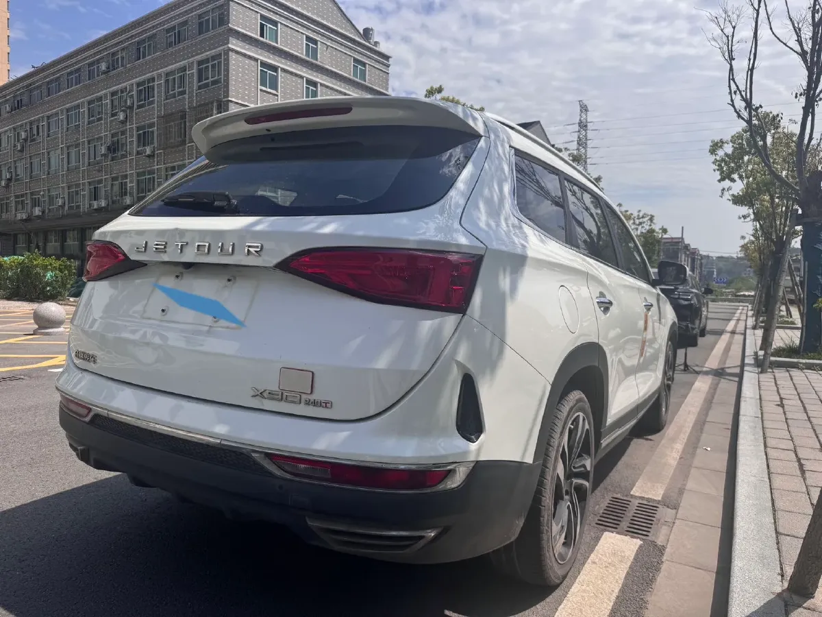 2019 Jetour X90 1.5T 156HP L4 6MT,autocango,china used car exporter,china ev exporter,chinese used car exporter,chinese used ev exporter