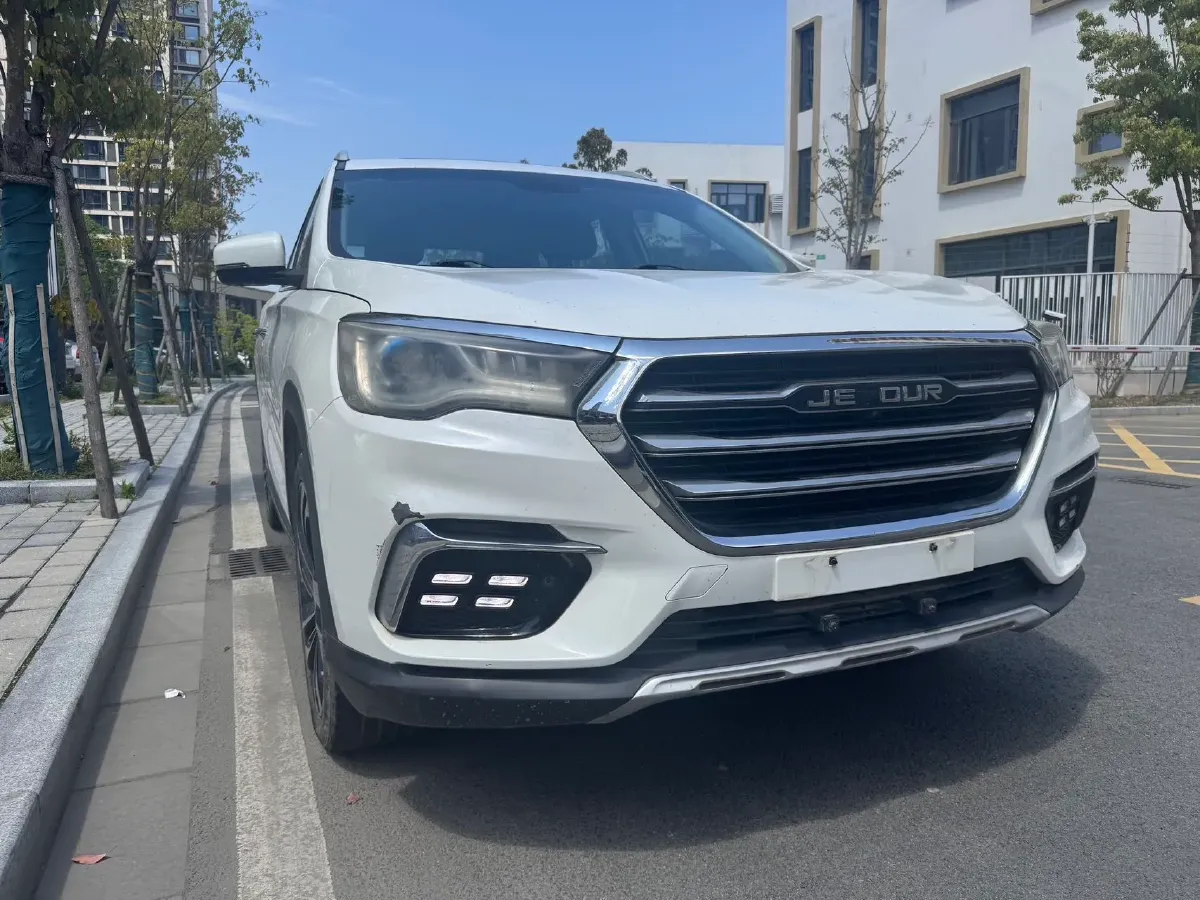 2019 Jetour X90 1.5T 156HP L4 6MT,autocango,china used car exporter,china ev exporter,chinese used car exporter,chinese used ev exporter