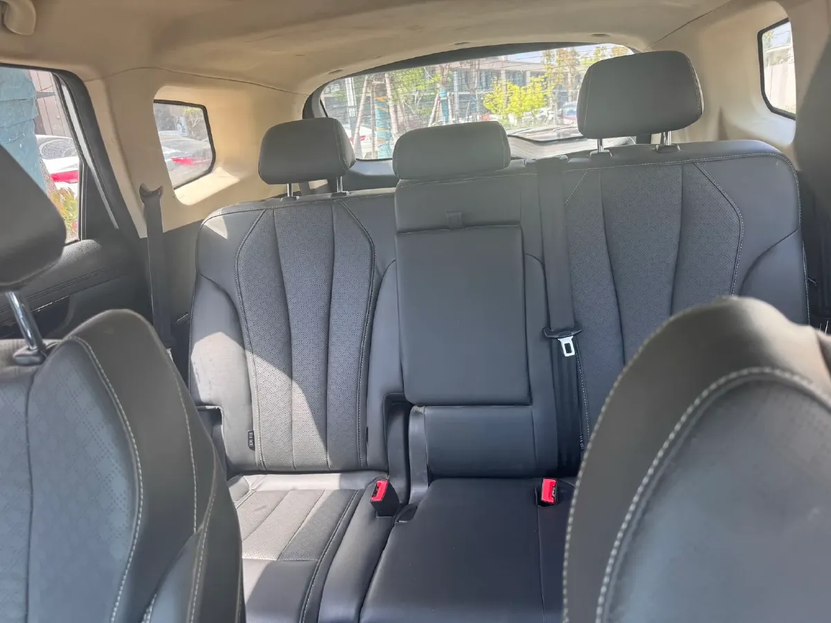 2019 Jetour X90 1.5T 156HP L4 6MT,autocango,china used car exporter,china ev exporter,chinese used car exporter,chinese used ev exporter