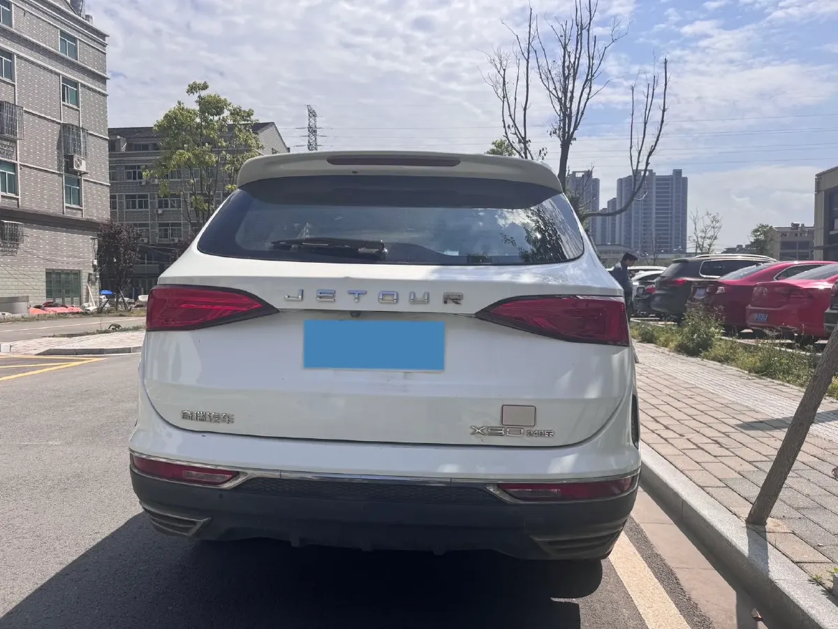 2019 Jetour X90 1.5T 156HP L4 6MT,autocango,china used car exporter,china ev exporter,chinese used car exporter,chinese used ev exporter