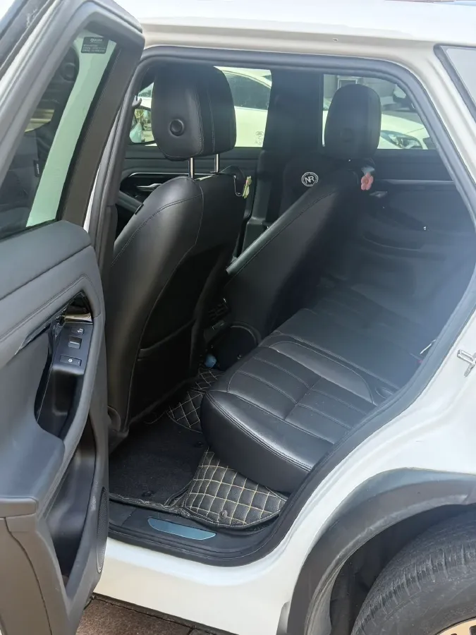 2020 Land Rover Range Rover Evoque 2.0T 249HP L4 9AT,autocango,china used car exporter,china ev exporter,chinese used car exporter,chinese used ev exporter