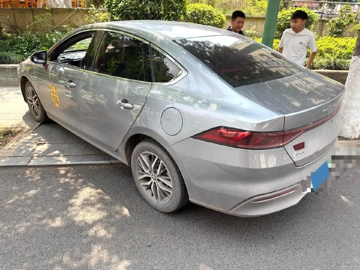 2021 Haval F7 1.5T 169HP L4 7DCT,autocango,china used car exporter,china ev exporter,chinese used car exporter,chinese used ev exporter