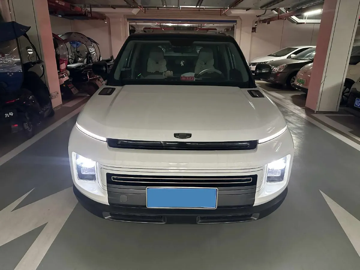 2020 Geely ICON 1.5T 177HP L3 6AT,autocango,china used car exporter,china ev exporter,chinese used car exporter,chinese used ev exporter