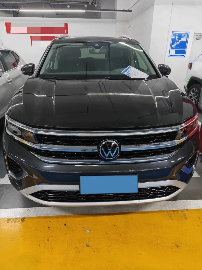 2021 Volkswagen Talagon 2.0T 220HP L4 7DCT,autocango,china used car exporter,china ev exporter,chinese used car exporter,chinese used ev exporter