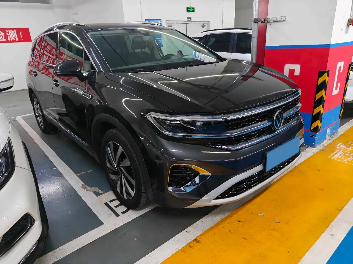 2021 Volkswagen Talagon 2.0T 220HP L4 7DCT,autocango,china used car exporter,china ev exporter,chinese used car exporter,chinese used ev exporter