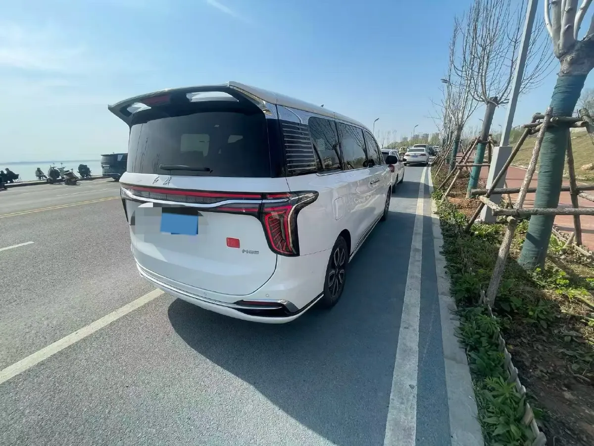 2023 HongQi HQ9 2.0T 252HP L4 8AT,autocango,china used car exporter,china ev exporter,chinese used car exporter,chinese used ev exporter