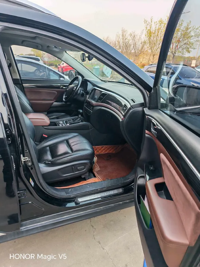 2017 GAC Trumpchi GS8 2.0T 201HP L4 6AT,autocango,china used car exporter,china ev exporter,chinese used car exporter,chinese used ev exporter