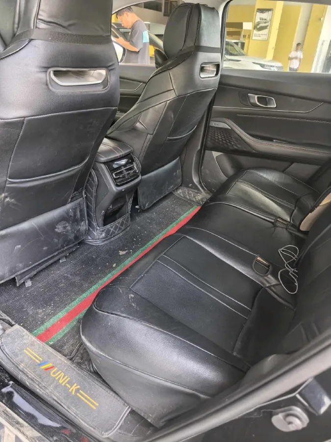 2021 ChangAn UNI-K 2.0T 233HP L4 8AT,autocango,china used car exporter,china ev exporter,chinese used car exporter,chinese used ev exporter