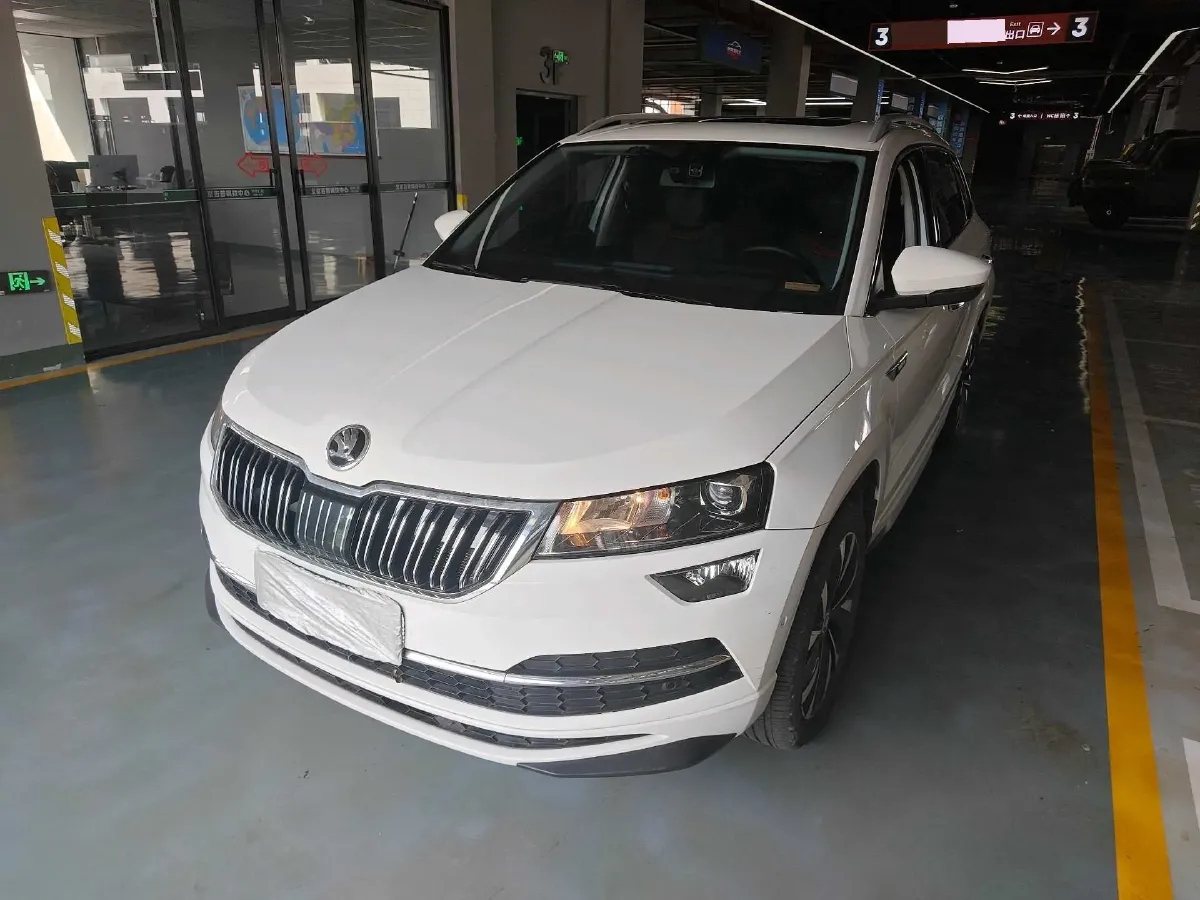 2023 Skoda Karoq 1.4T 150HP L4 7DCT,autocango,china used car exporter,china ev exporter,chinese used car exporter,chinese used ev exporter