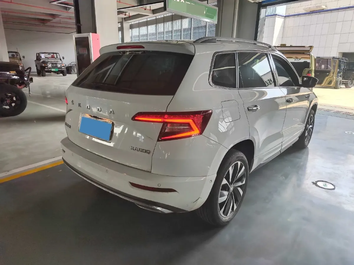 2023 Skoda Karoq 1.4T 150HP L4 7DCT,autocango,china used car exporter,china ev exporter,chinese used car exporter,chinese used ev exporter