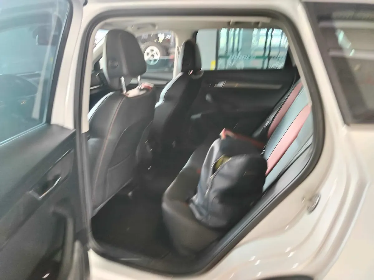 2023 Skoda Karoq 1.4T 150HP L4 7DCT,autocango,china used car exporter,china ev exporter,chinese used car exporter,chinese used ev exporter