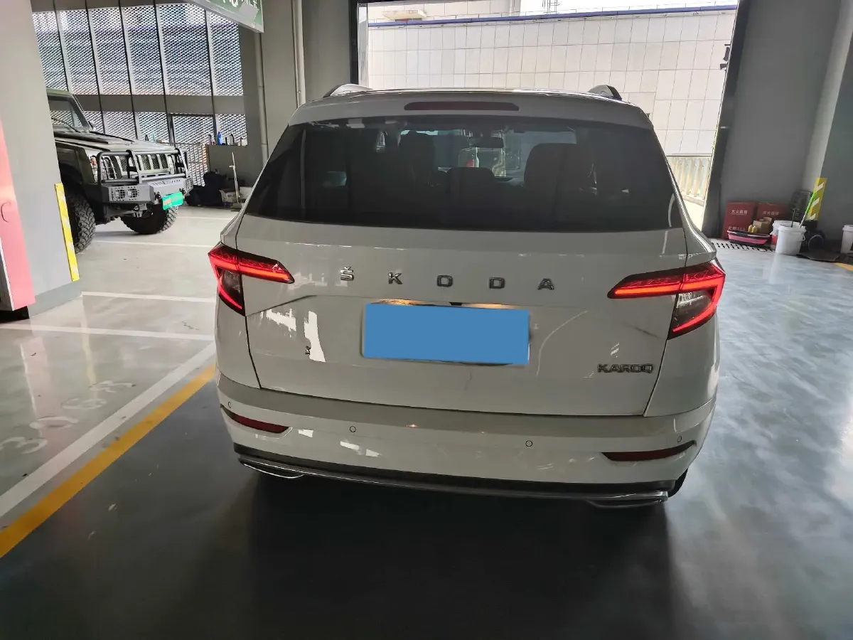 2023 Skoda Karoq 1.4T 150HP L4 7DCT,autocango,china used car exporter,china ev exporter,chinese used car exporter,chinese used ev exporter