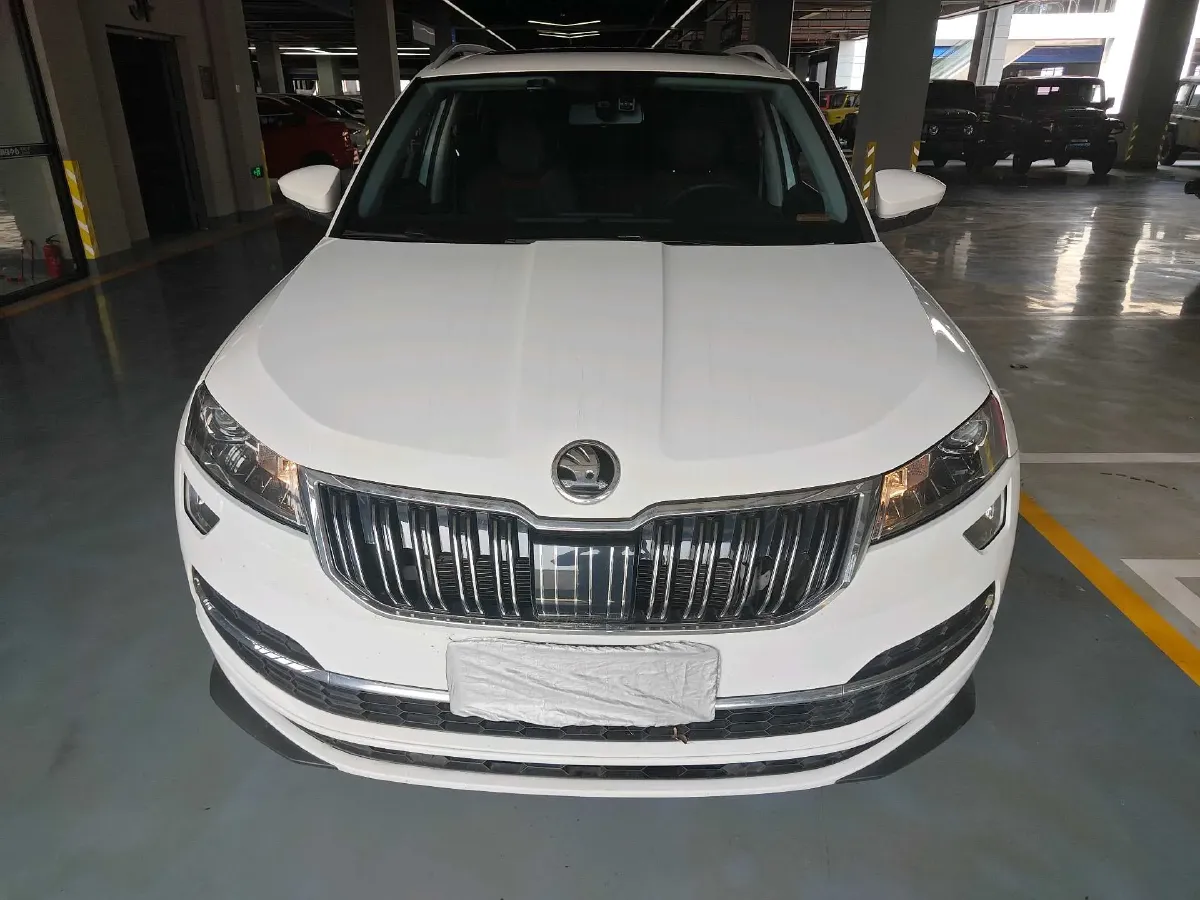2023 Skoda Karoq 1.4T 150HP L4 7DCT,autocango,china used car exporter,china ev exporter,chinese used car exporter,chinese used ev exporter