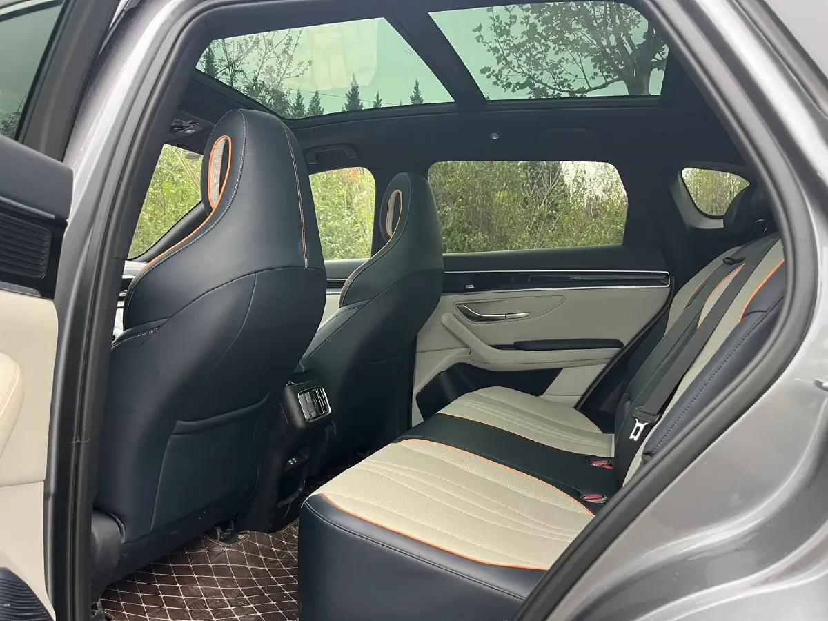 2021 Geely JiaJi 1.5T 177HP L3 7DCT PHEV 11.3KWH,autocango,china used car exporter,china ev exporter,chinese used car exporter,chinese used ev exporter