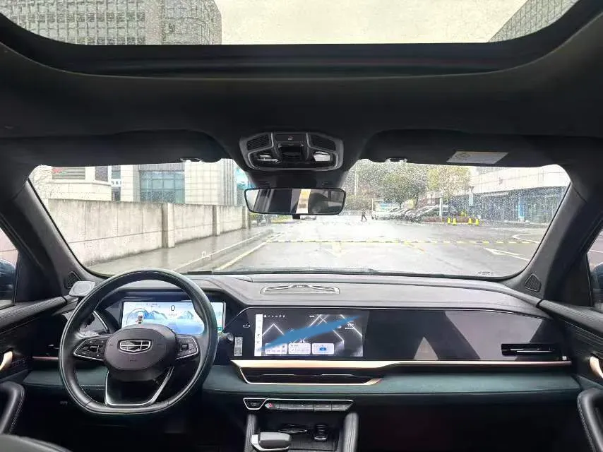 2021 Geely Monjaro 2.0T 218HP L4 7DCT,autocango,china used car exporter,china ev exporter,chinese used car exporter,chinese used ev exporter