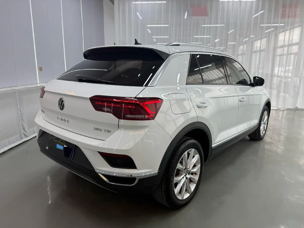 2022 Volkswagen T-Roc 1.4T 150HP L4 7DCT,autocango,china used car exporter,china ev exporter,chinese used car exporter,chinese used ev exporter