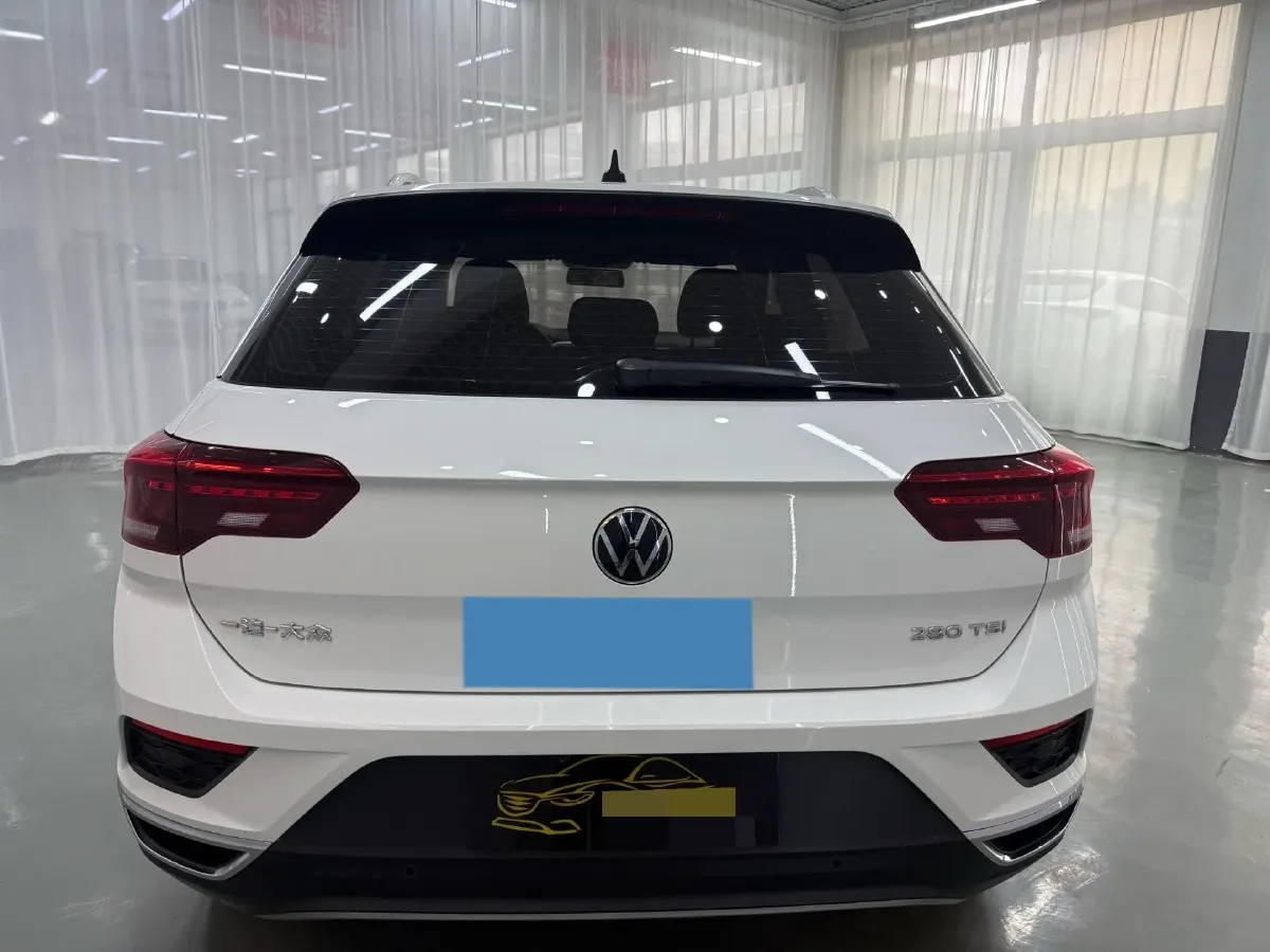 2022 Volkswagen T-Roc 1.4T 150HP L4 7DCT,autocango,china used car exporter,china ev exporter,chinese used car exporter,chinese used ev exporter