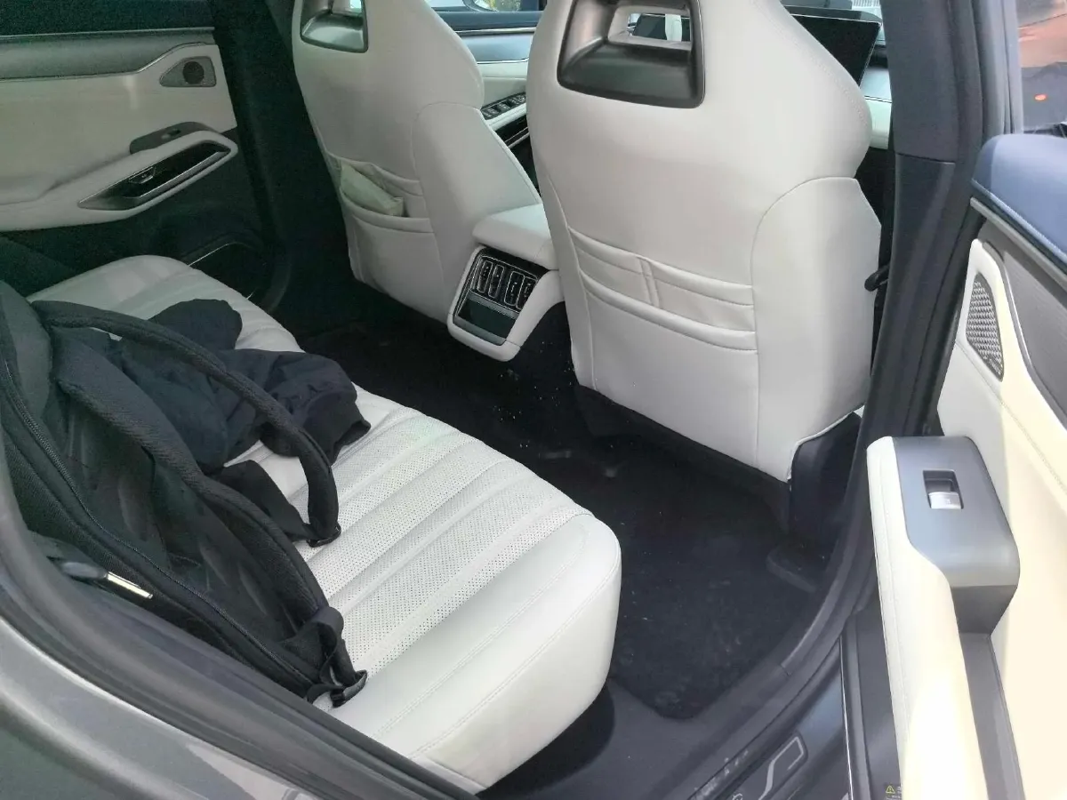 2024 BYD SongL EV BEV 71.8KWH,autocango,china used car exporter,china ev exporter,chinese used car exporter,chinese used ev exporter