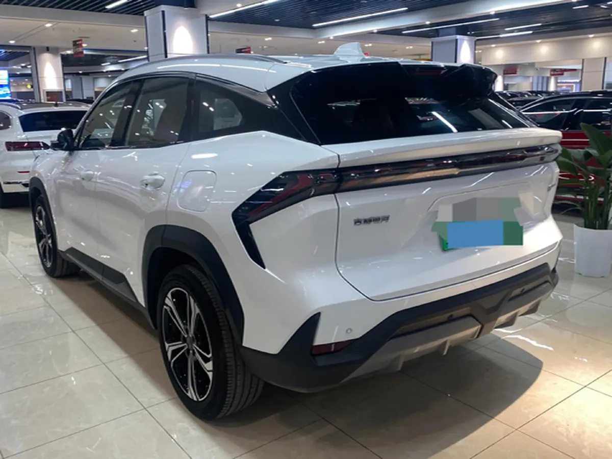 2025 Geely Galaxy L7 1.5L 112HP L4 1DHT PHEV 18.4KWH,autocango,china used car exporter,china ev exporter,chinese used car exporter,chinese used ev exporter