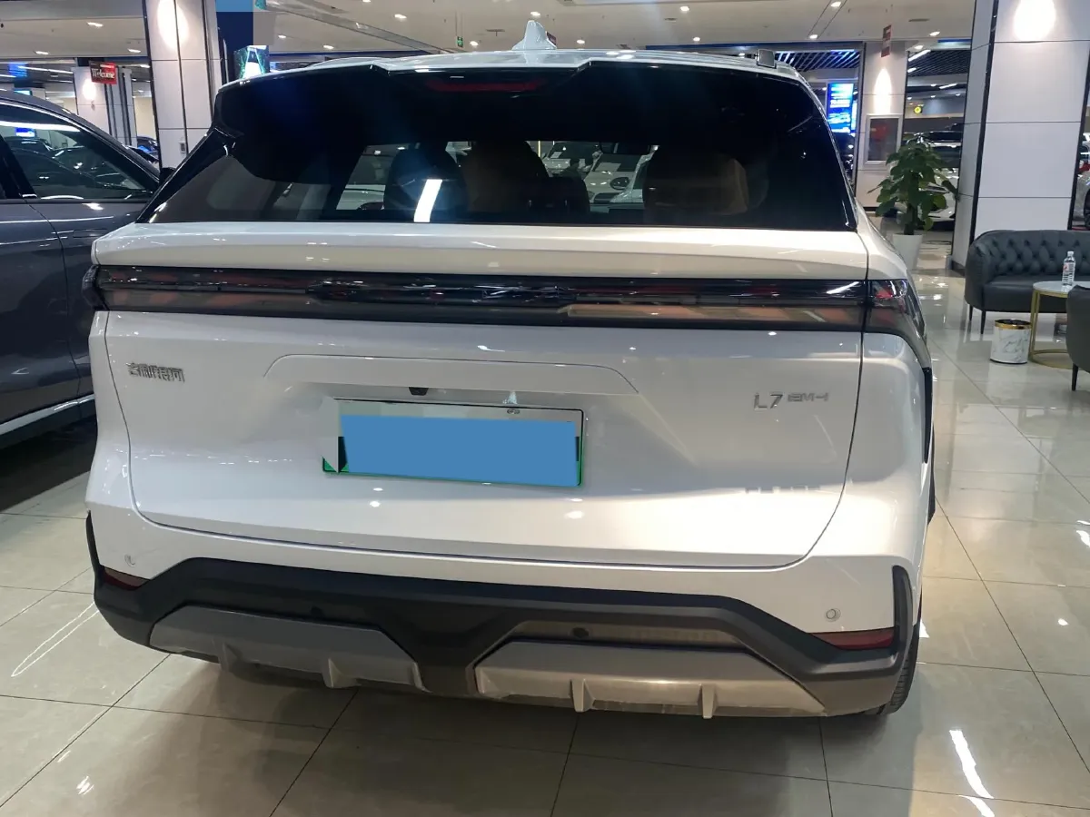 2025 Geely Galaxy L7 1.5L 112HP L4 1DHT PHEV 18.4KWH,autocango,china used car exporter,china ev exporter,chinese used car exporter,chinese used ev exporter