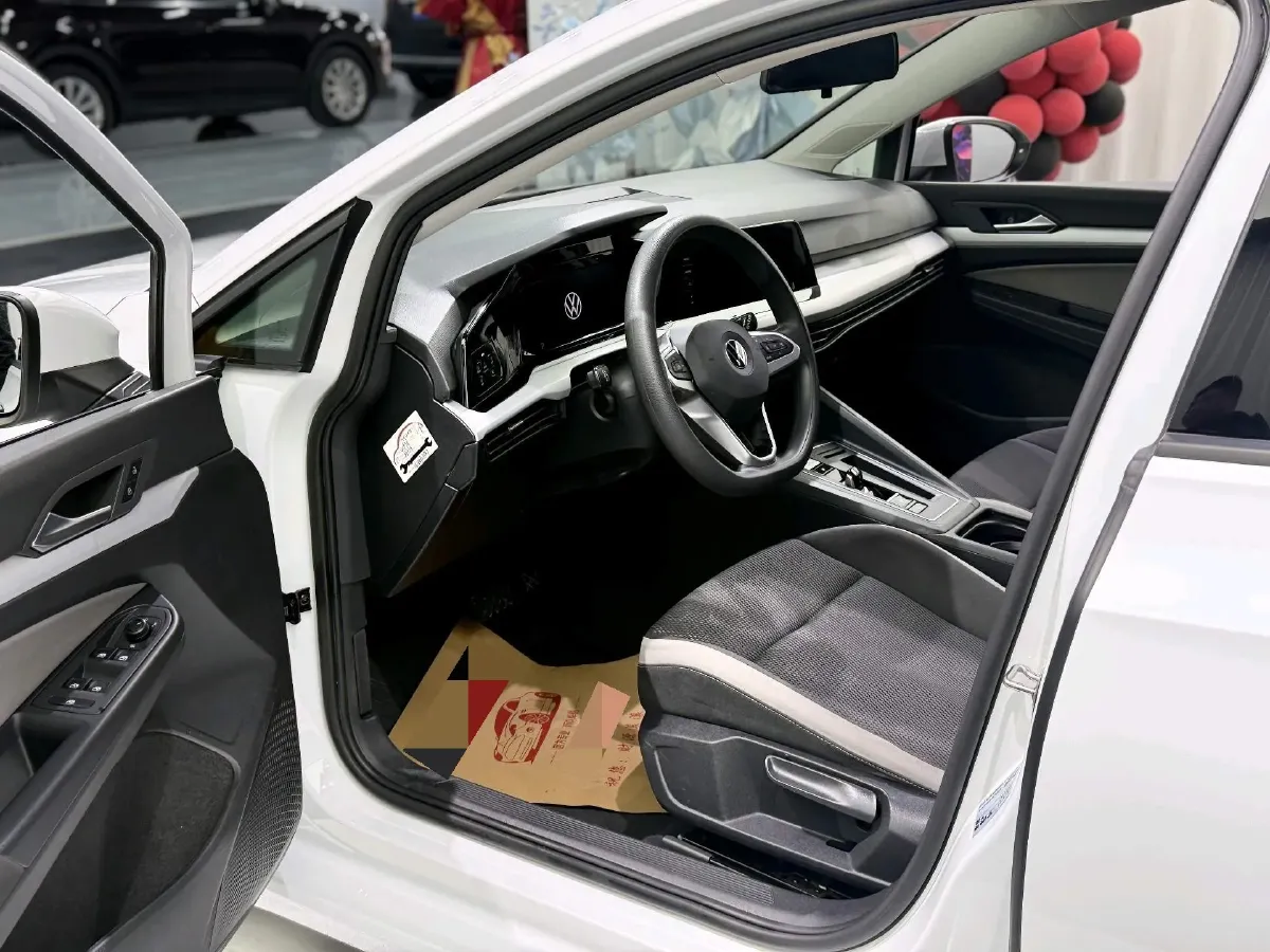 2021 Volkswagen Golf 1.2T 116HP L4 7DCT,autocango,china used car exporter,china ev exporter,chinese used car exporter,chinese used ev exporter