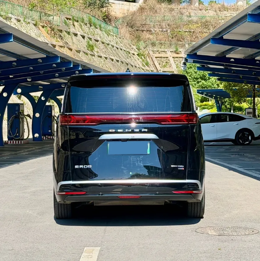 2025 Denza D9 1.5T 156HP L4 E-CVT PHEV 40KWH,autocango,china used car exporter,china ev exporter,chinese used car exporter,chinese used ev exporter