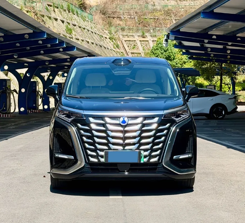 2025 Denza D9 1.5T 156HP L4 E-CVT PHEV 40KWH,autocango,china used car exporter,china ev exporter,chinese used car exporter,chinese used ev exporter