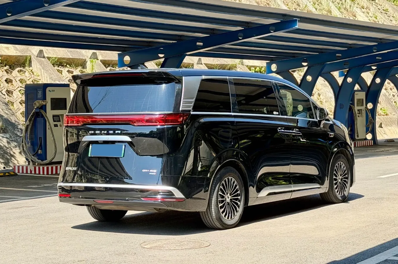 2025 Denza D9 1.5T 156HP L4 E-CVT PHEV 40KWH,autocango,china used car exporter,china ev exporter,chinese used car exporter,chinese used ev exporter