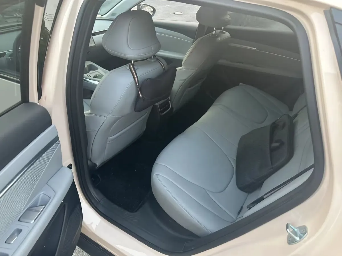 2024 Xpeng MONA M03 BEV 51.8KWH,autocango,china used car exporter,china ev exporter,chinese used car exporter,chinese used ev exporter