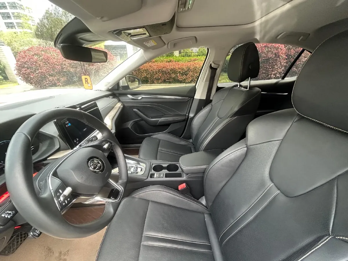 2022 Skoda Octavia 1.4T 150HP L4 7DCT,autocango,china used car exporter,china ev exporter,chinese used car exporter,chinese used ev exporter