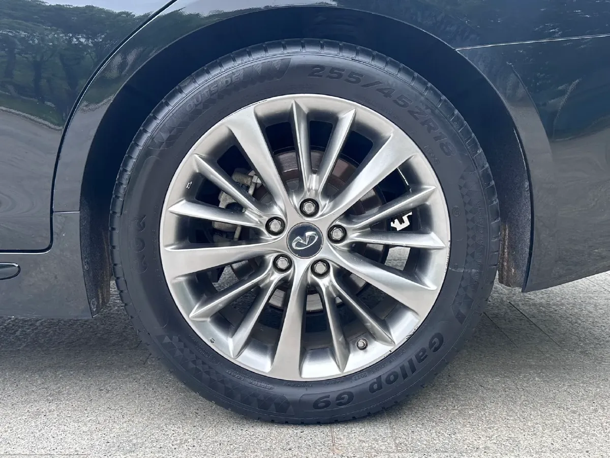 2018 Jeep Grand Commander 2.0T 265HP L4 9AT,autocango,china used car exporter,china ev exporter,chinese used car exporter,chinese used ev exporter