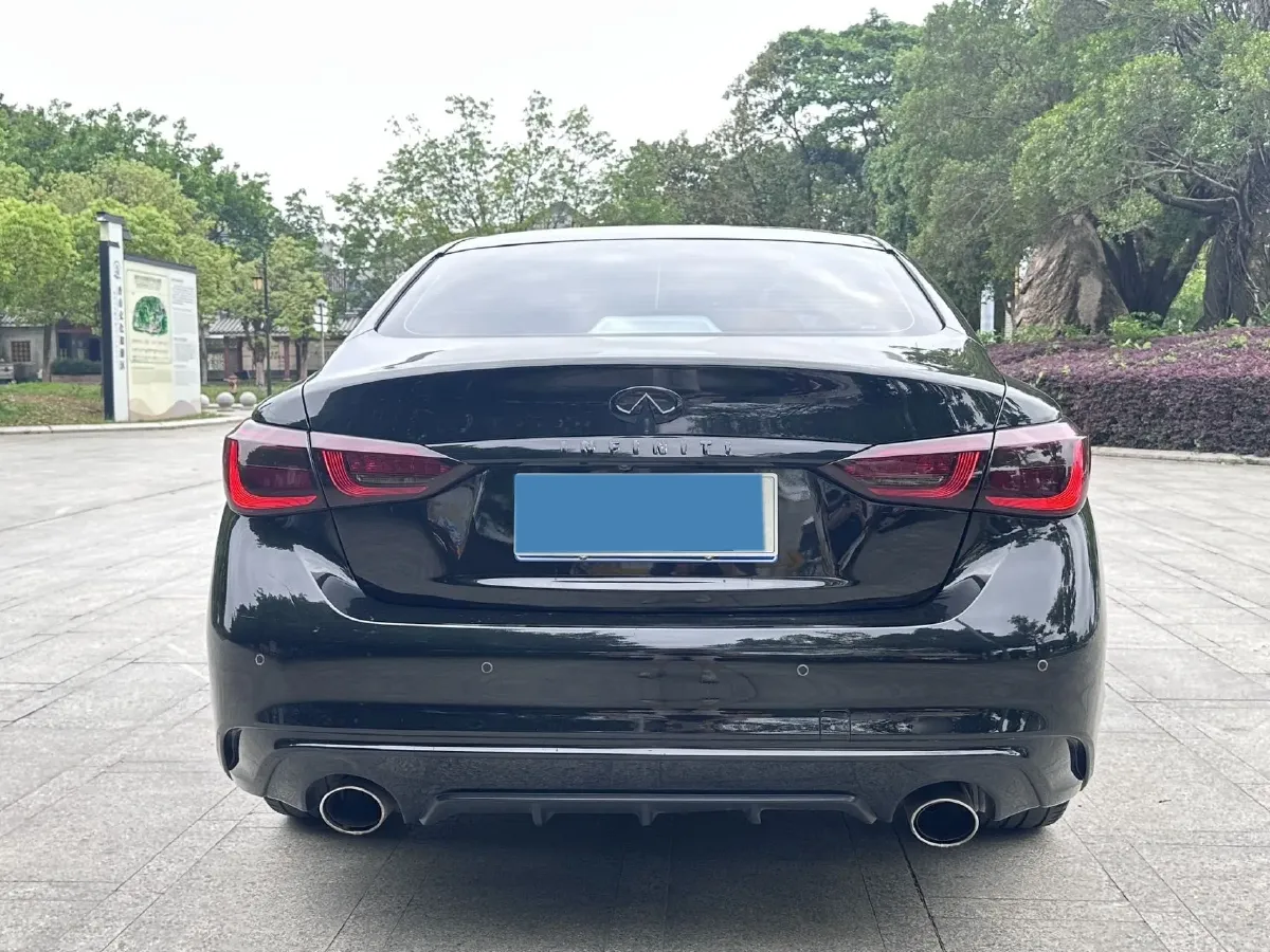 2018 Jeep Grand Commander 2.0T 265HP L4 9AT,autocango,china used car exporter,china ev exporter,chinese used car exporter,chinese used ev exporter