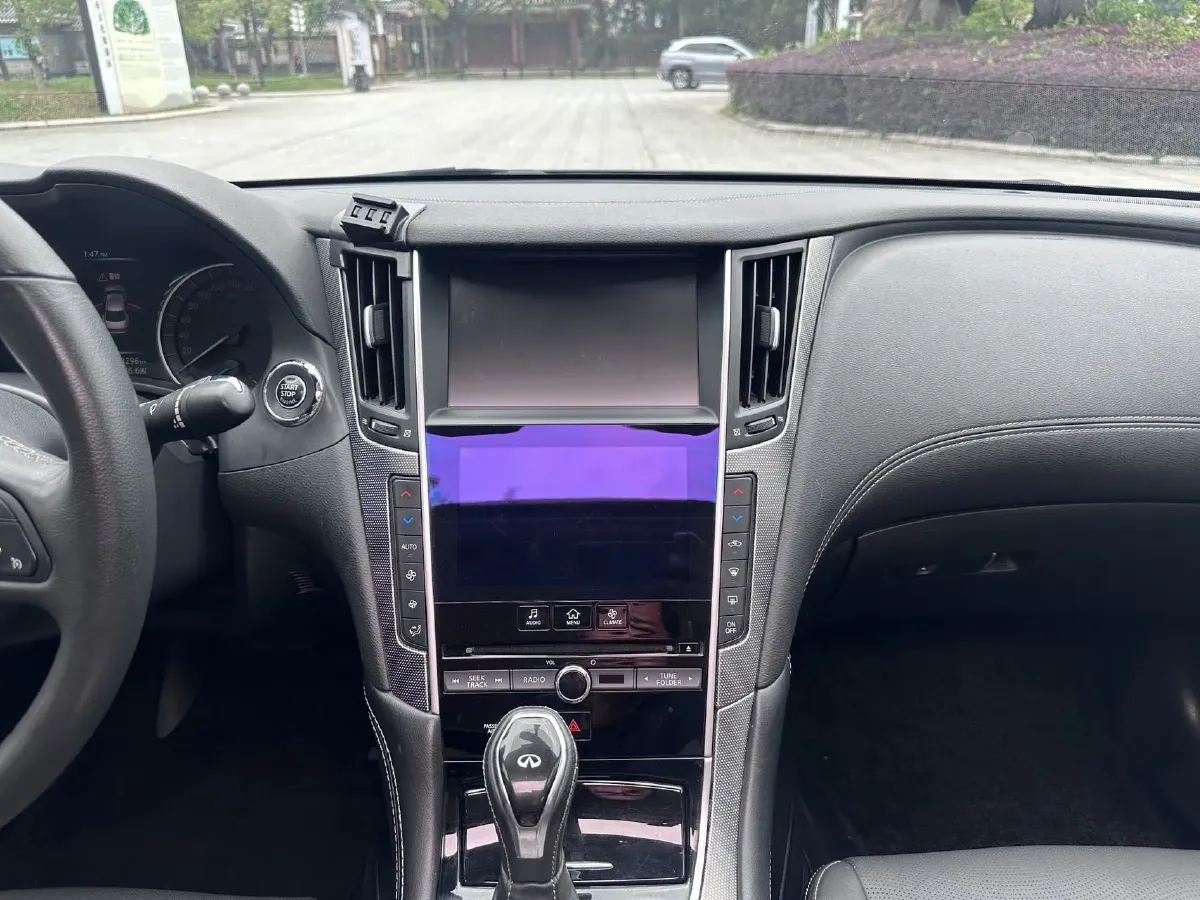 2018 Jeep Grand Commander 2.0T 265HP L4 9AT,autocango,china used car exporter,china ev exporter,chinese used car exporter,chinese used ev exporter