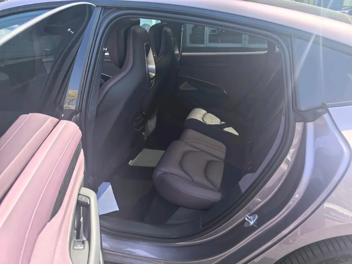 2024 MI SU7 BEV 73.6KWH,autocango,china used car exporter,china ev exporter,chinese used car exporter,chinese used ev exporter