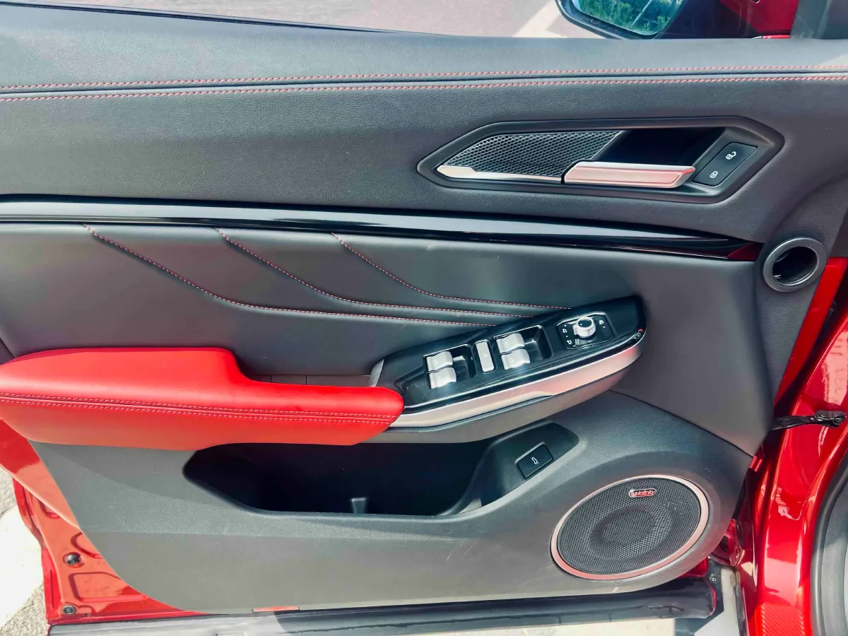 2017 WEY VV5 2.0T 197HP L4 7DCT,autocango,china used car exporter,china ev exporter,chinese used car exporter,chinese used ev exporter