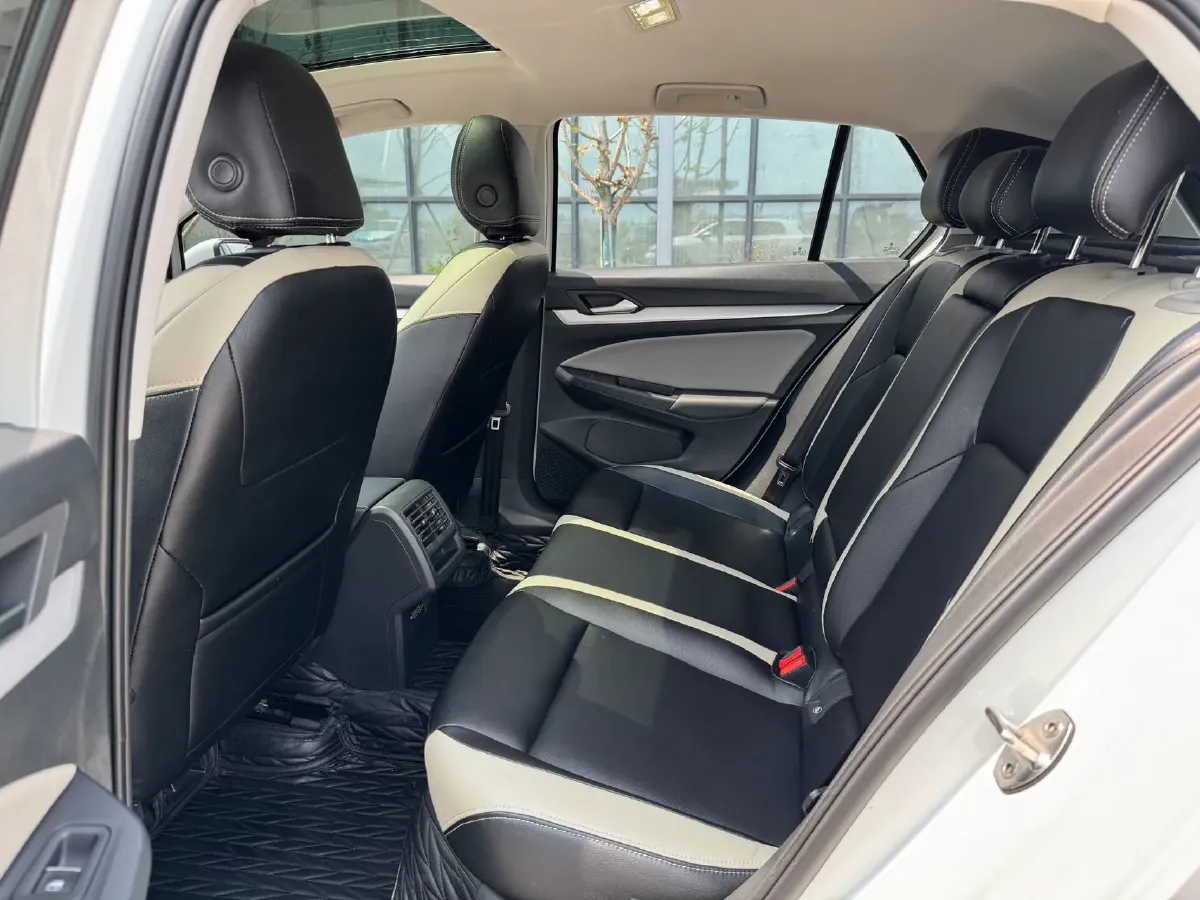 2021 Volkswagen Golf 1.4T 150HP L4 7DCT,autocango,china used car exporter,china ev exporter,chinese used car exporter,chinese used ev exporter