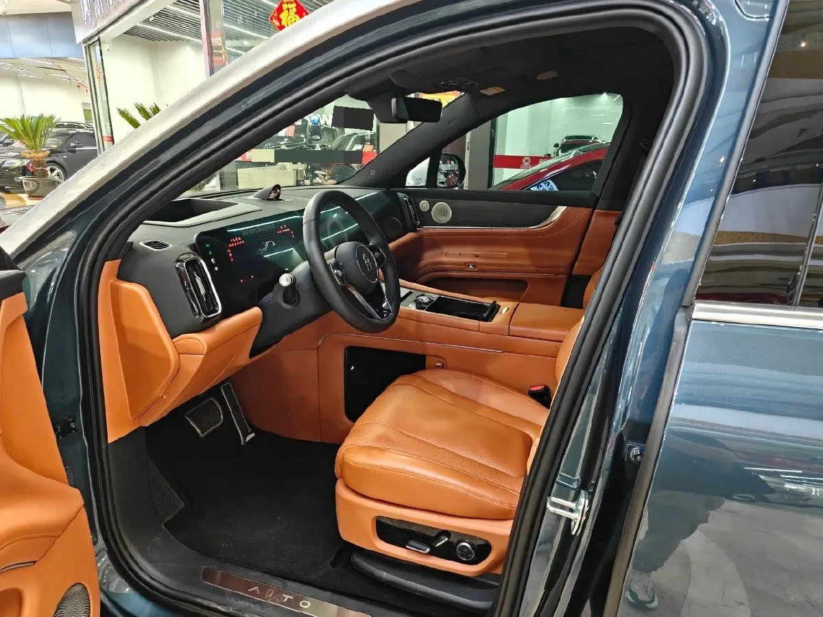 2024 AITO AITO M9 1.5T 152HP L4 REEV 42KWH,autocango,china used car exporter,china ev exporter,chinese used car exporter,chinese used ev exporter