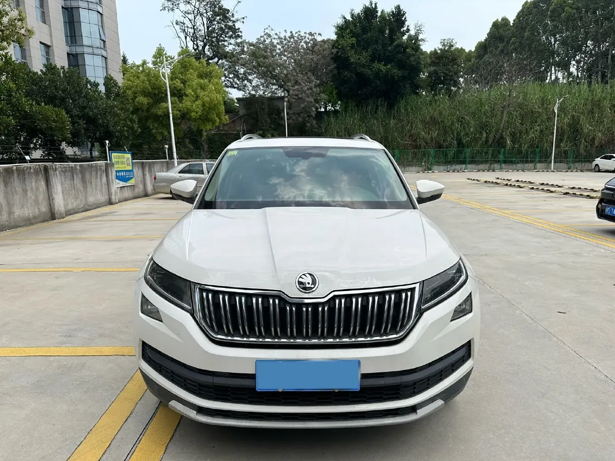 2017 Skoda Kodiak 1.8T 180HP L4 7DCT,autocango,china used car exporter,china ev exporter,chinese used car exporter,chinese used ev exporter