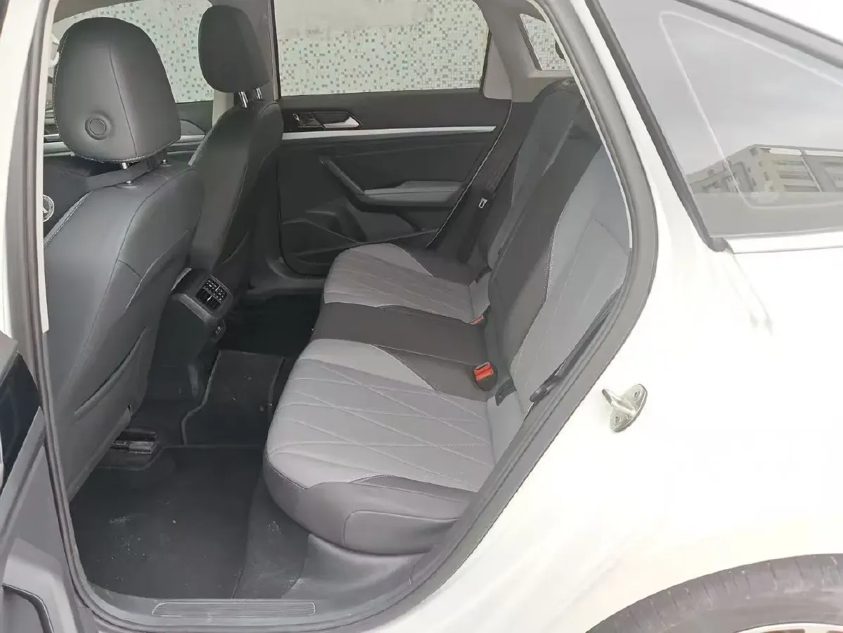 2023 Volkswagen Lavida 1.5L 113HP L4 6AT,autocango,china used car exporter,china ev exporter,chinese used car exporter,chinese used ev exporter