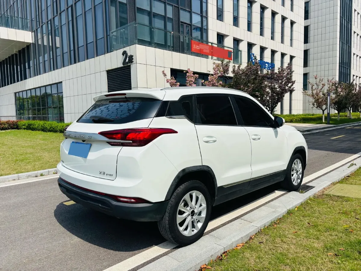 2019 BeiJing Auto X3 1.5T 150HP L4 CVT,autocango,china used car exporter,china ev exporter,chinese used car exporter,chinese used ev exporter